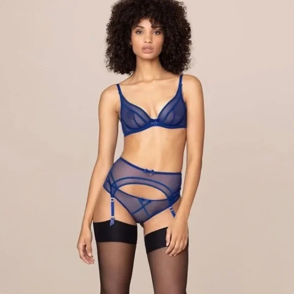 NWT Agent Provocateur Cruz Sapphire 3 Piece Set: 32C Bra AP2 S Thong & Suspender
